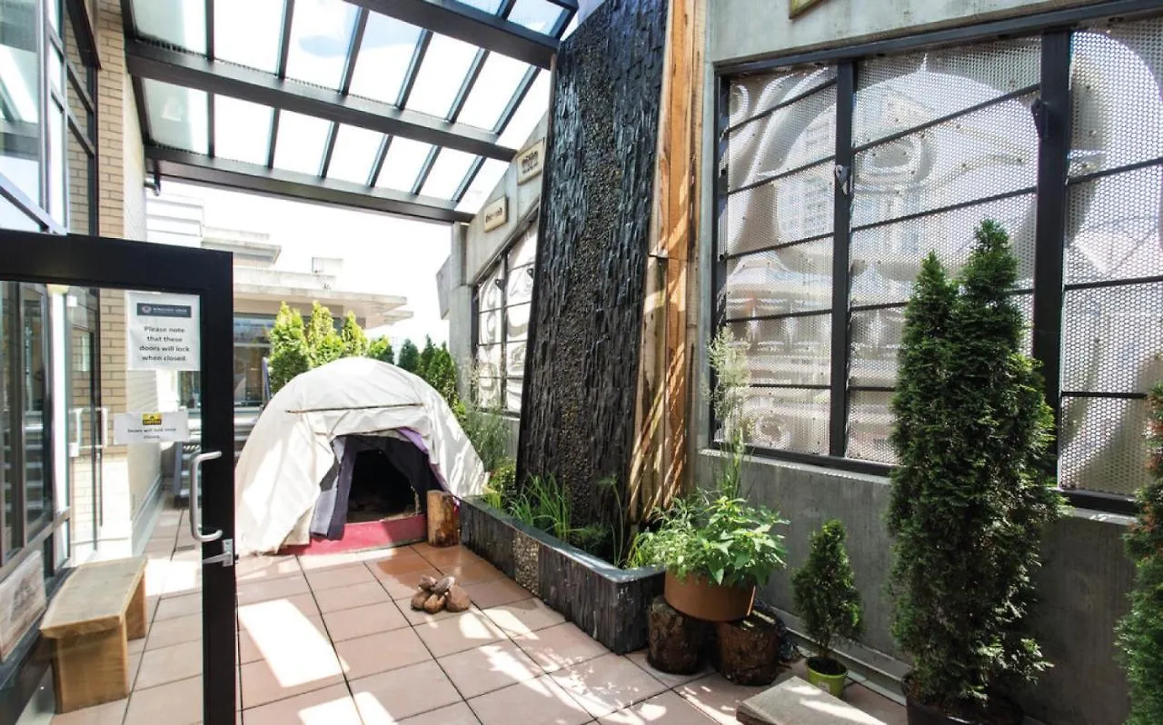 Skwachays Lodge Vancouver Canada