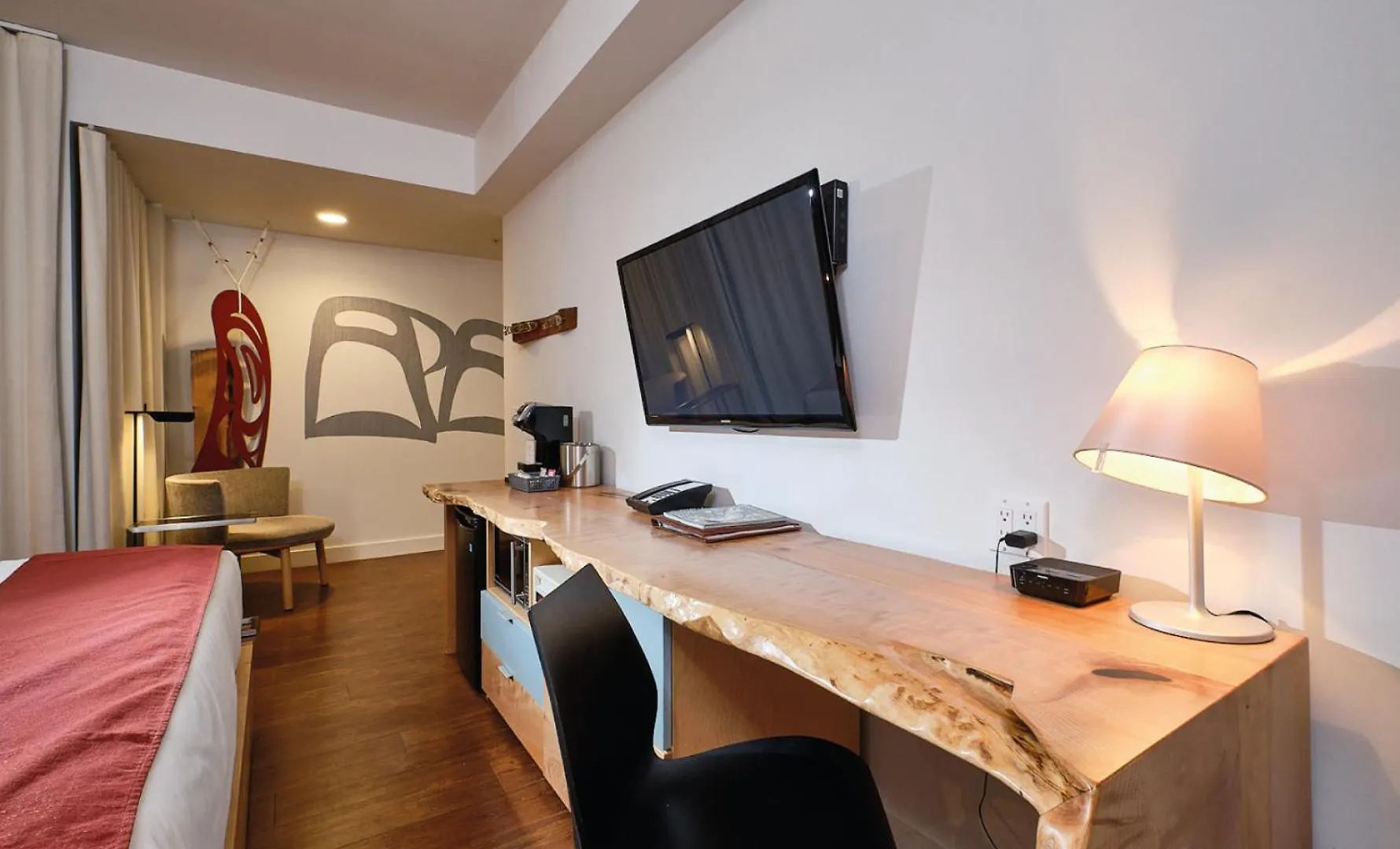Отель Skwachays Lodge Ванкувер